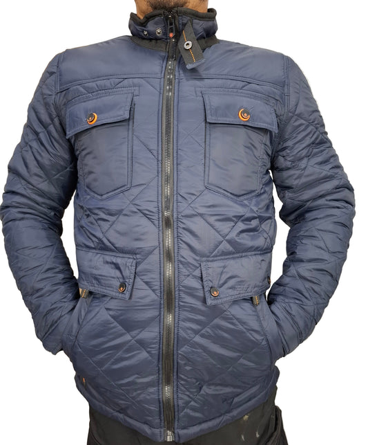 Veste matelassée classique avec col en fausse fourrure